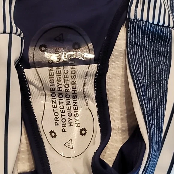 NWOT lines of design angled slimming bust enhancing bikini swim suit halter - Picture 8 of 11